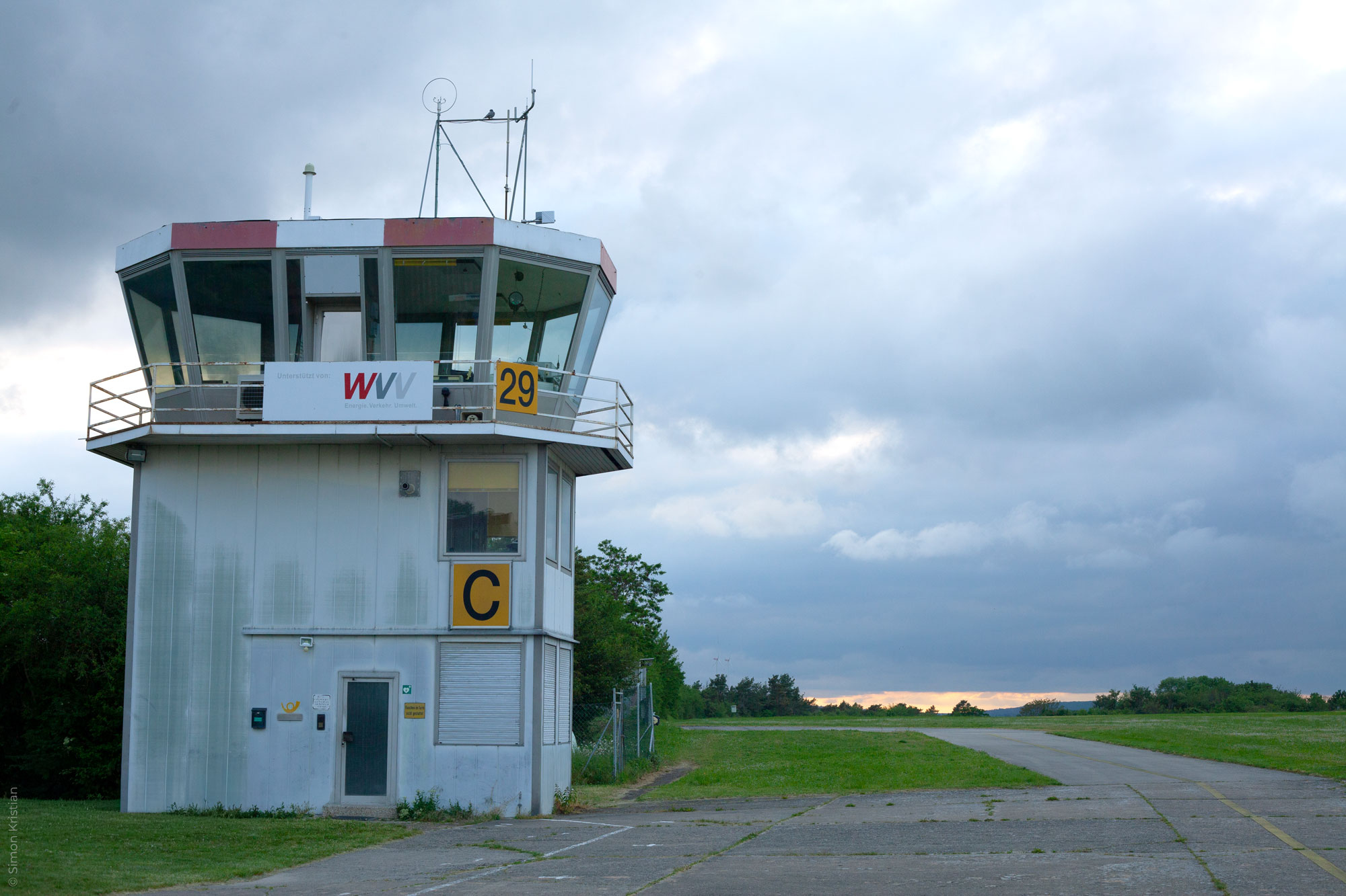 Turm am Flugplatz