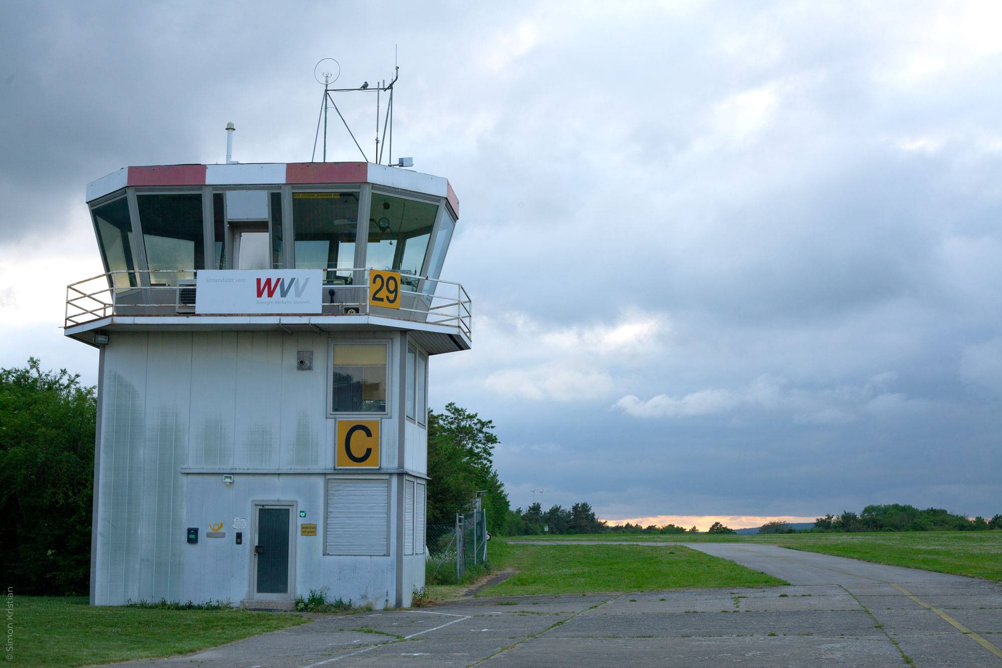 Turm am Flugplatz